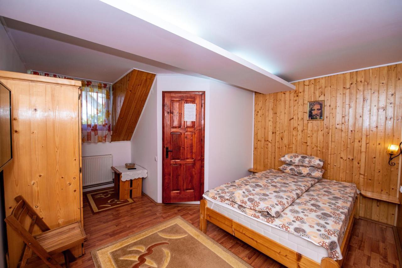Pensiunea Flori De Camp Vatra Dornei Exteriér fotografie