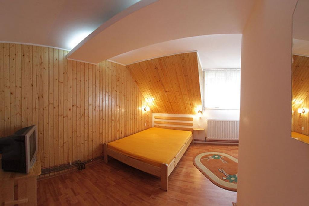Pensiunea Flori De Camp Vatra Dornei Pokoj fotografie