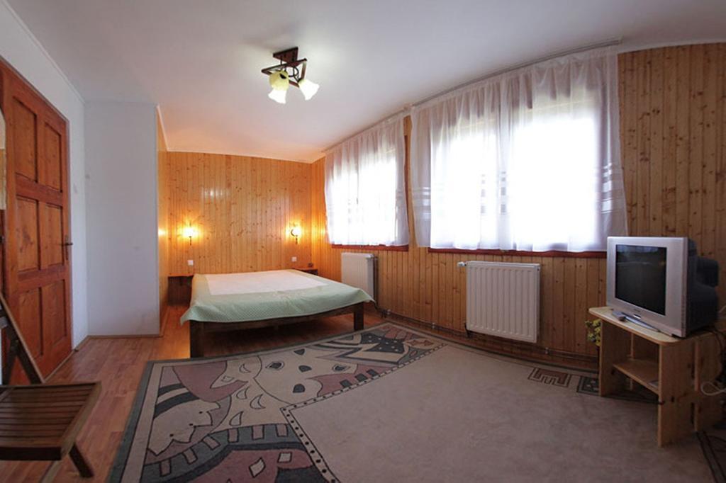 Pensiunea Flori De Camp Vatra Dornei Pokoj fotografie