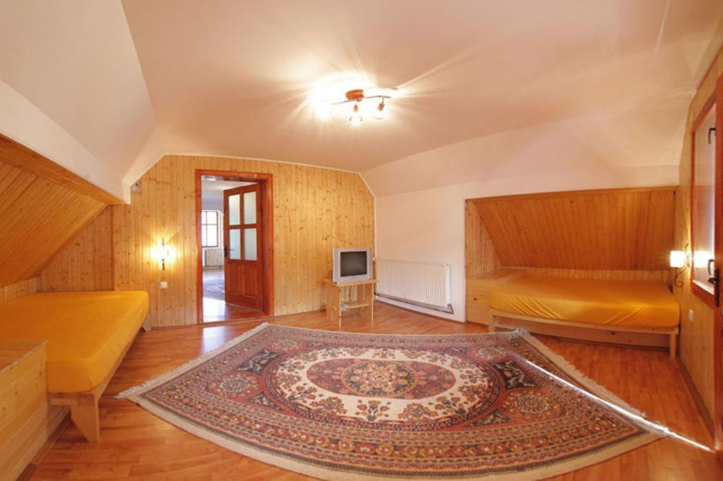 Pensiunea Flori De Camp Vatra Dornei Pokoj fotografie